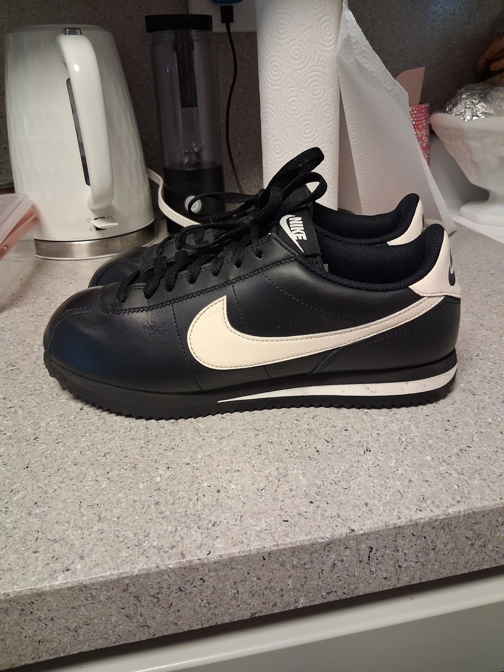 Nike Womens Classic Black & Cream/off White Cortez Casual Sneaker